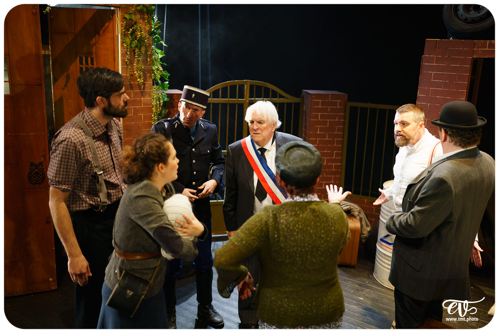 LES VISIONS DE SIMONE MACHARD (CIE LA CLAQUE)